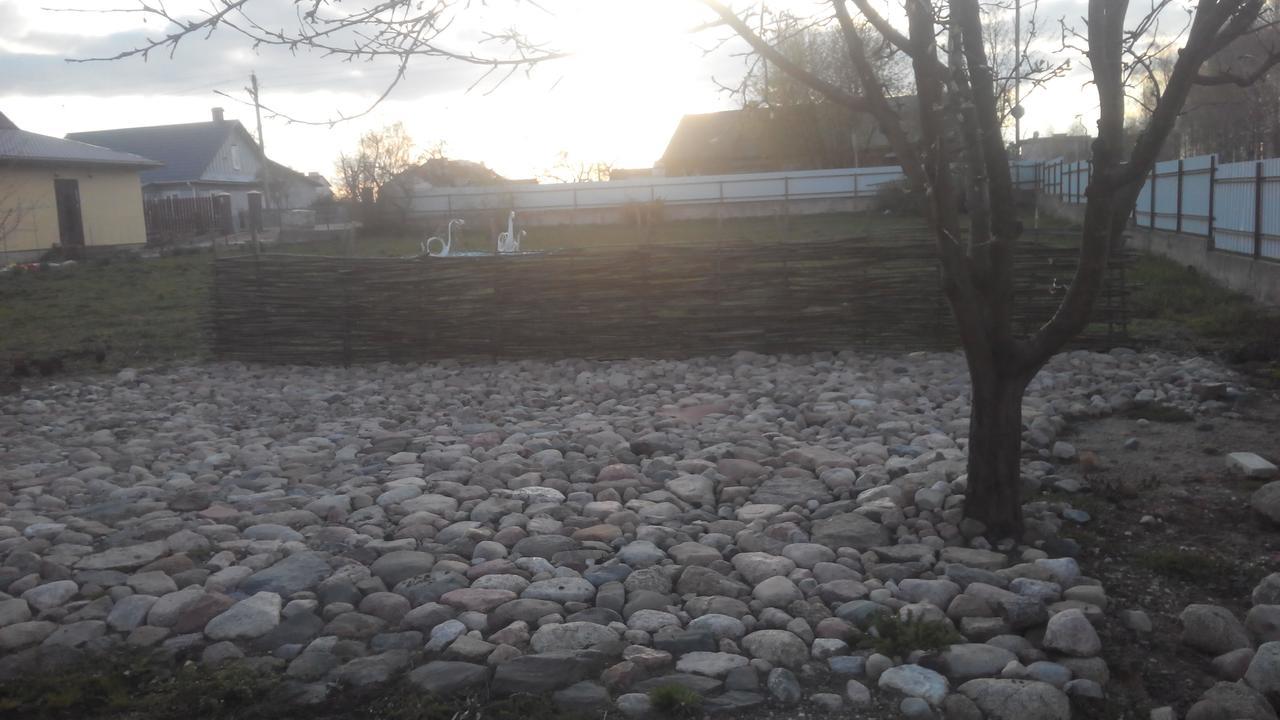 Belye Rozy Otel Nesvizh Dış mekan fotoğraf