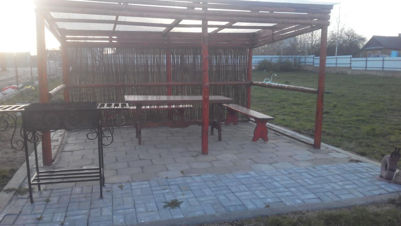 Belye Rozy Otel Nesvizh Dış mekan fotoğraf