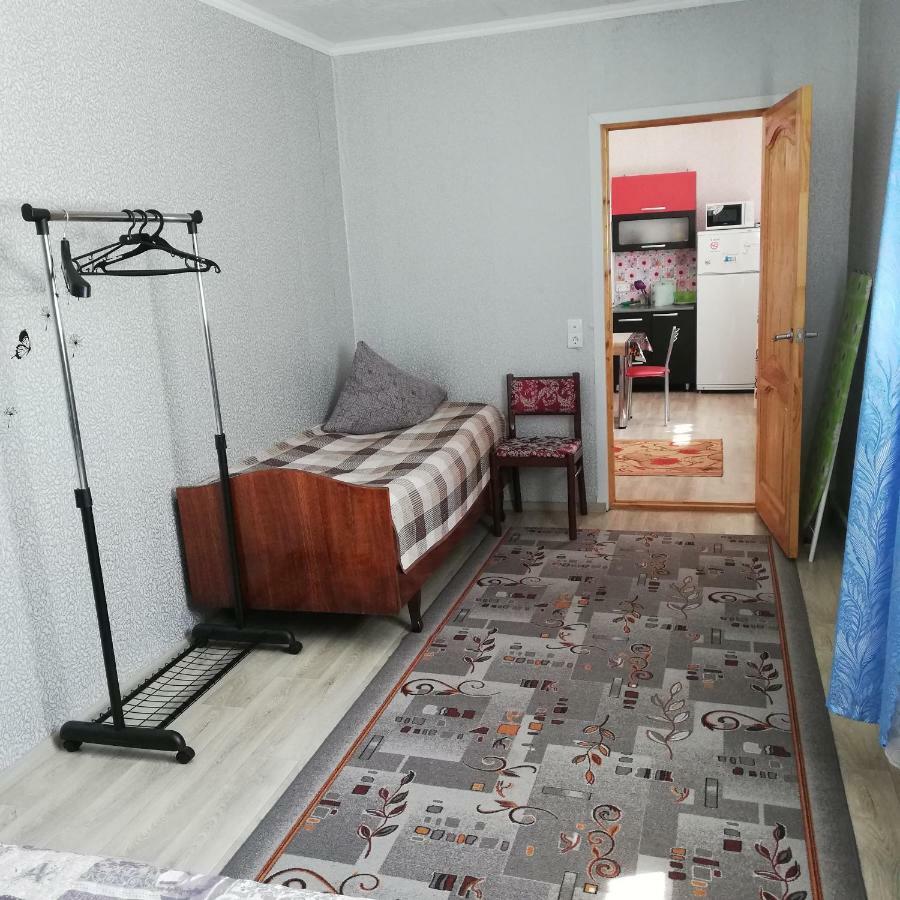 Belye Rozy Otel Nesvizh Dış mekan fotoğraf