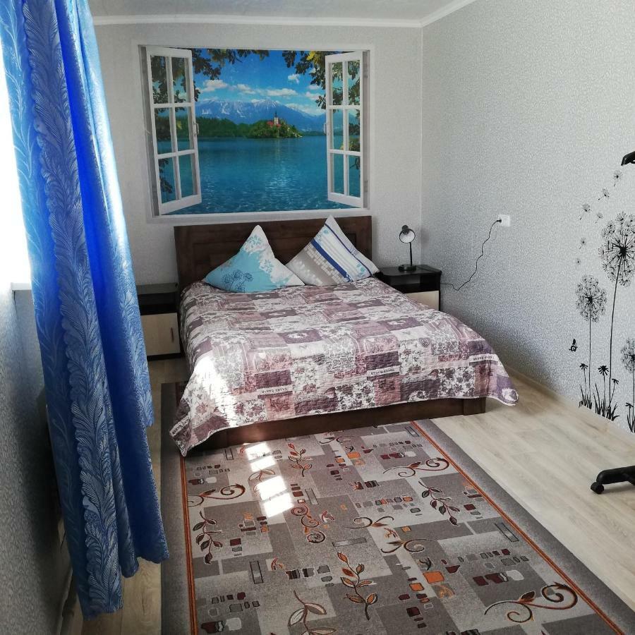 Belye Rozy Otel Nesvizh Dış mekan fotoğraf